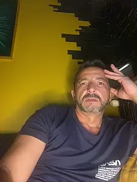 Snapshot of daddy3945 chatting on May 31, 7:48 pm daddy3945 online show from May 31, 7:48 pm