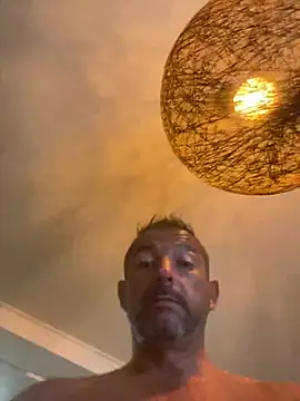 Snapshot of daddy3945 chatting on July 14, 4:34 pm daddy3945 online show from July 14, 4:34 pm