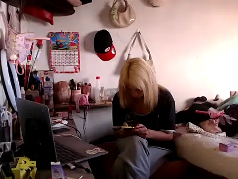 Snapshot of bunnyfoxxd chatting on July 6, 12:57 pm bunnyfoxxd online show from July 6, 12:57 pm