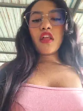 Snapshot of Hot_Sophy_ chatting on May 12, 5:32 pm Hot Sophy online show from May 12, 5:32 pm