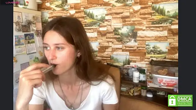 Snapshot of MercySoeder chatting on May 28, 10:45 am MercySoeder online show from May 28, 10:45 am