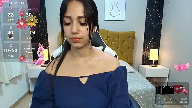 Snapshot of gaby_cute4u chatting on May 8, 3:01 am gaby cute4u online show from May 8, 3:01 am