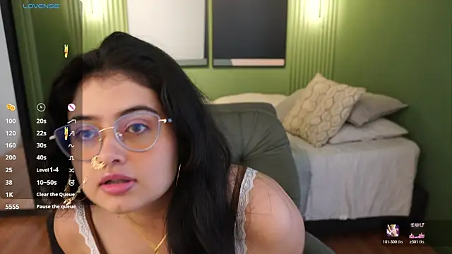 Snapshot of Madison_Flame chatting on June 26, 4:11 pm Madison Flame online show from June 26, 4:11 pm