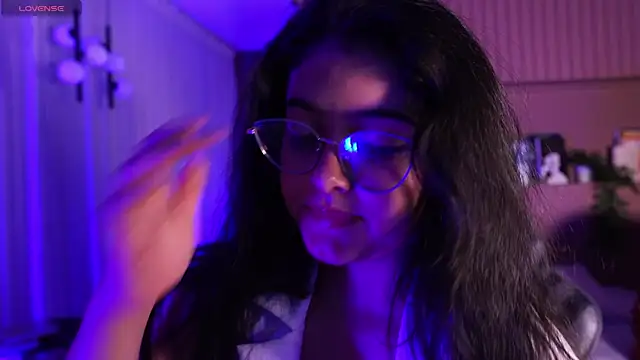 Snapshot of Madison_Flame chatting on June 27, 6:57 pm Madison Flame online show from June 27, 6:57 pm
