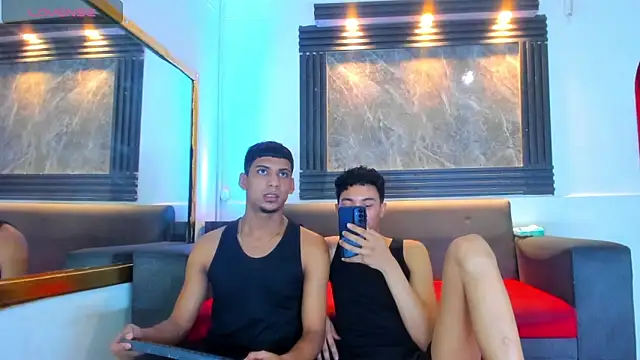Snapshot of Yeff_26 chatting on May 5, 7:00 pm Yeff 26 online show from May 5, 7:00 pm
