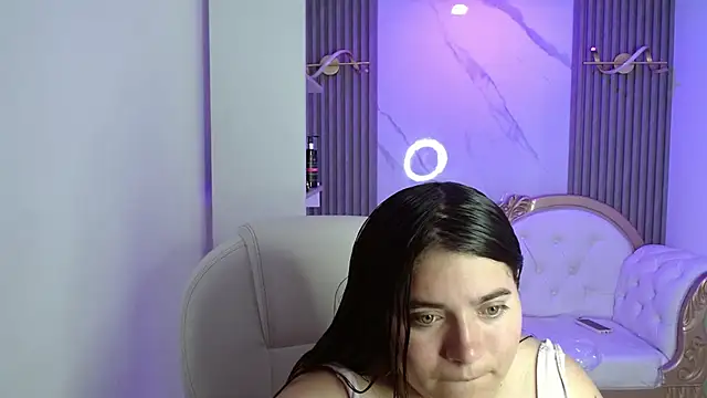 Laurha  online show from June 1, 7:48 pm