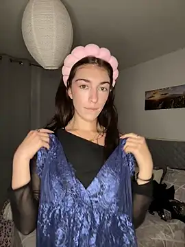 AdrianaSolerr online show from May 2, 7:41 pm