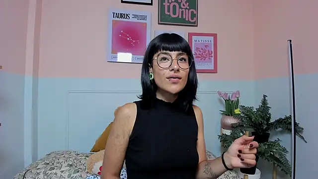Dakota Blake online show from May 7, 3:34 am