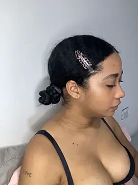 Snapshot of _sweetSabrina- chatting on May 29, 12:41 am sweetSabrina- online show from May 29, 12:41 am
