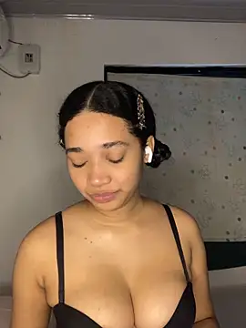 Snapshot of _sweetSabrina- chatting on June 28, 8:37 pm sweetSabrina- online show from June 28, 8:37 pm