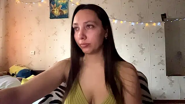 Snapshot of SheeringGape chatting on June 7, 1:21 am SheeringGape online show from June 7, 1:21 am