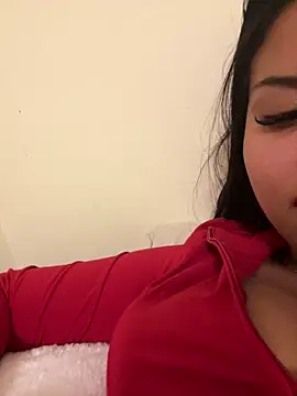 Snapshot of sexylacolombiana chatting on May 14, 5:03 am sexylacolombiana online show from May 14, 5:03 am