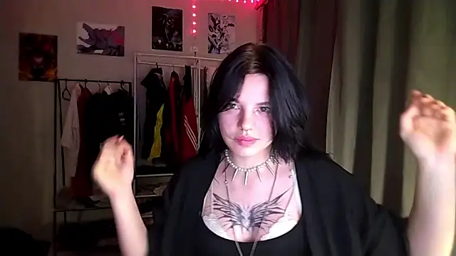 VeIvetLure online show from May 3, 4:24 pm
