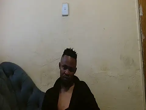 xxTroyX online show from June 4, 9:15 am