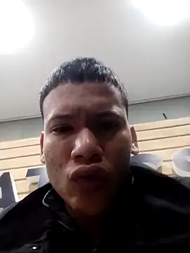 Snapshot of Master_Blaki10 chatting on June 14, 8:16 am Master Blaki10 online show from June 14, 8:16 am