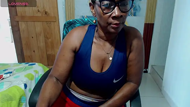 jannyheat online show from May 5, 4:37 pm