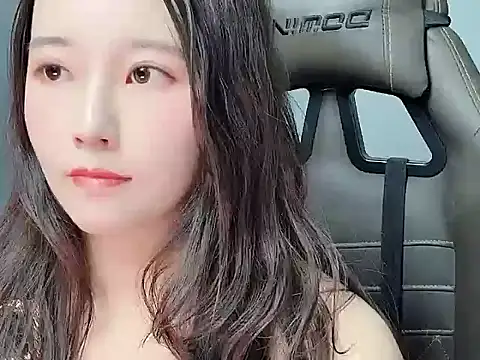Wenwen8 online show from May 4, 11:17 am