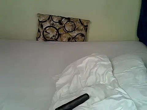 lovvelyheers online show from June 2, 8:11 pm