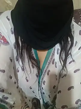 spicydalou3a online show from May 26, 1:01 am