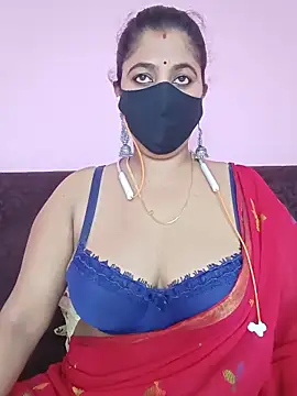 Snapshot of Polly-bhabi chatting on May 31, 8:54 am Polly-bhabi online show from May 31, 8:54 am