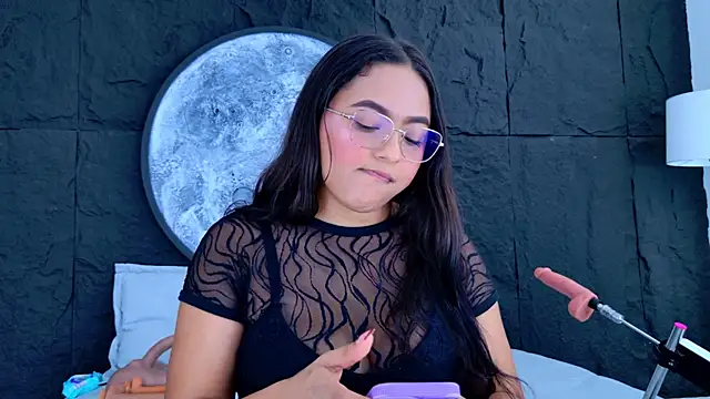JessiBannkss online show from June 18, 12:31 pm