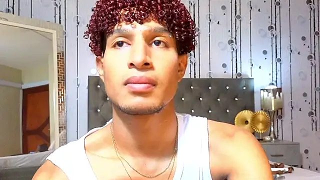 Snapshot of Alex_Bloom chatting on June 9, 7:14 pm Alex Bloom online show from June 9, 7:14 pm