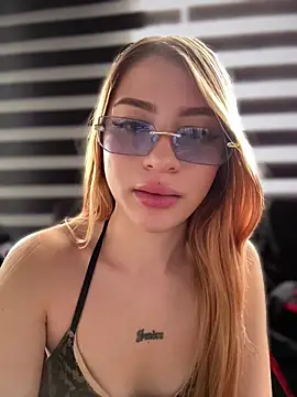 Snapshot of Jessy_Queen chatting on July 27, 3:41 pm Jessy Queen online show from July 27, 3:41 pm