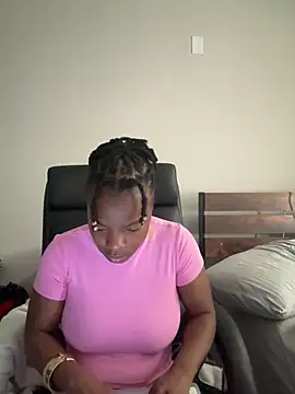 Snapshot of princesselizabeth chatting on June 3, 1:57 pm princesselizabeth online show from June 3, 1:57 pm