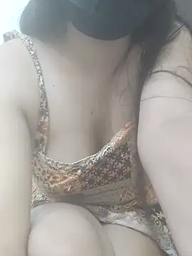 Snapshot of itz_gauri chatting on May 28, 9:23 pm itz gauri online show from May 28, 9:23 pm