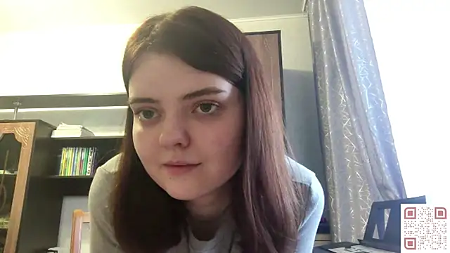 Snapshot of RebelDesiree chatting on May 15, 10:00 am RebelDesiree online show from May 15, 10:00 am