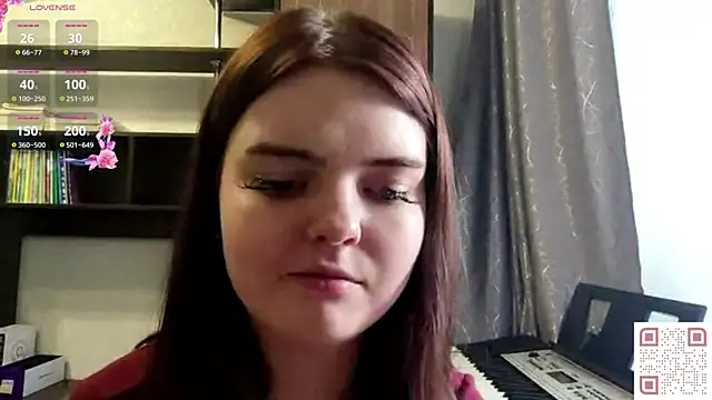 Snapshot of RebelDesiree chatting on May 21, 9:05 am RebelDesiree online show from May 21, 9:05 am