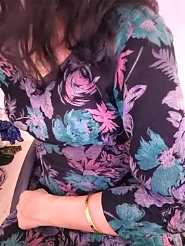 Snapshot of zoya_baby_ chatting on May 18, 7:03 am zoya baby online show from May 18, 7:03 am