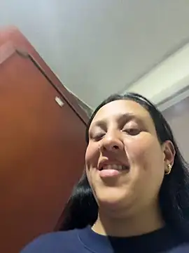 Snapshot of Cloe-Fire chatting on May 22, 11:05 am Cloe-Fire online show from May 22, 11:05 am