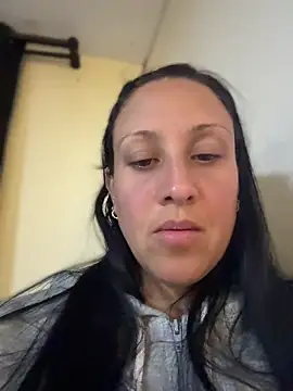 Snapshot of Cloe-Fire chatting on May 31, 3:36 am Cloe-Fire online show from May 31, 3:36 am