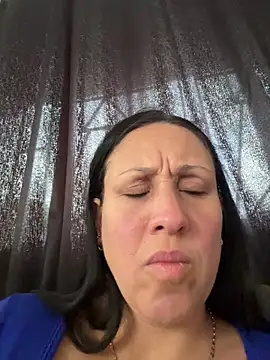 Snapshot of Cloe-Fire chatting on July 8, 12:20 pm Cloe-Fire online show from July 8, 12:20 pm