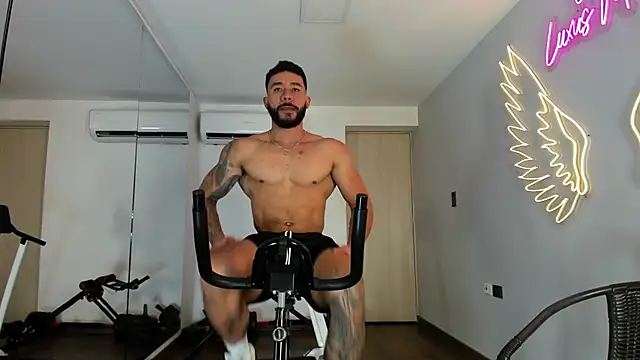 Snapshot of Axel_power_ chatting on May 14, 3:35 am Axel power online show from May 14, 3:35 am