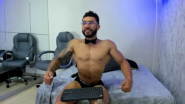 Snapshot of Axel_power_ chatting on May 21, 3:24 am Axel power online show from May 21, 3:24 am