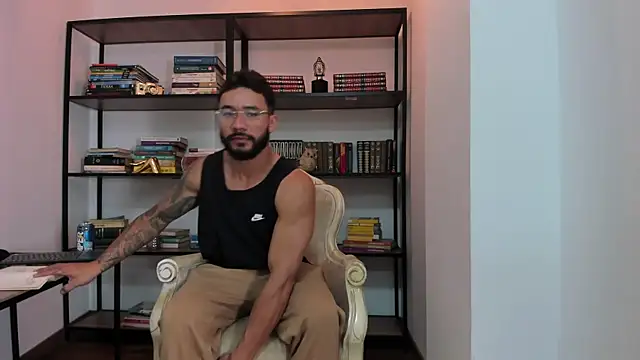 Snapshot of Axel_power_ chatting on May 26, 3:46 am Axel power online show from May 26, 3:46 am