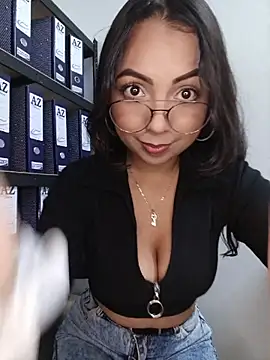 Snapshot of JENNIFER__03 chatting on June 9, 5:02 pm JENNIFER 03 online show from June 9, 5:02 pm