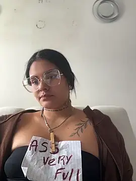 Snapshot of Dirty_0limits chatting on June 21, 9:28 pm Dirty 0limits online show from June 21, 9:28 pm