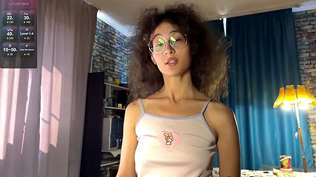 Snapshot of CurlyWinx chatting on June 9, 7:42 am CurlyWinx online show from June 9, 7:42 am