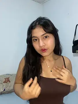 Snapshot of Xaannder chatting on May 10, 3:12 am Xaannder online show from May 10, 3:12 am