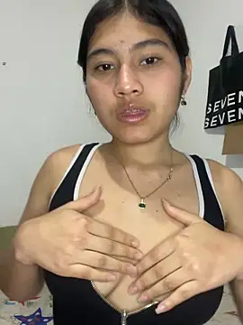 Snapshot of Xaannder chatting on June 12, 1:37 am Xaannder online show from June 12, 1:37 am