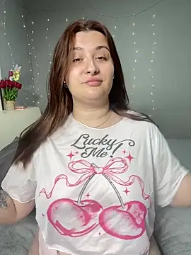 Snapshot of AureTease chatting on May 26, 6:15 pm AureTease online show from May 26, 6:15 pm
