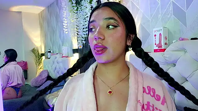 Zaira bonny online show from June 12, 5:12 pm