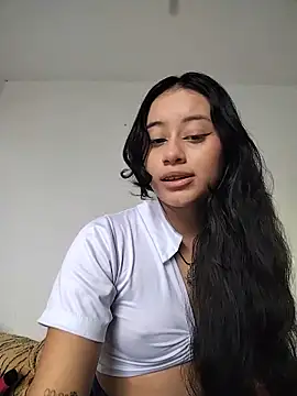 L0lita Emi12 online show from June 5, 10:26 pm