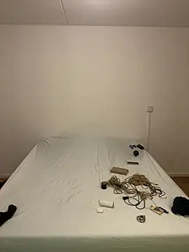 slaveboyrow online show from July 31, 11:37 pm