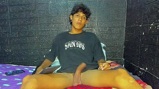 Snapshot of santos_dx chatting on May 13, 4:32 am santos dx online show from May 13, 4:32 am
