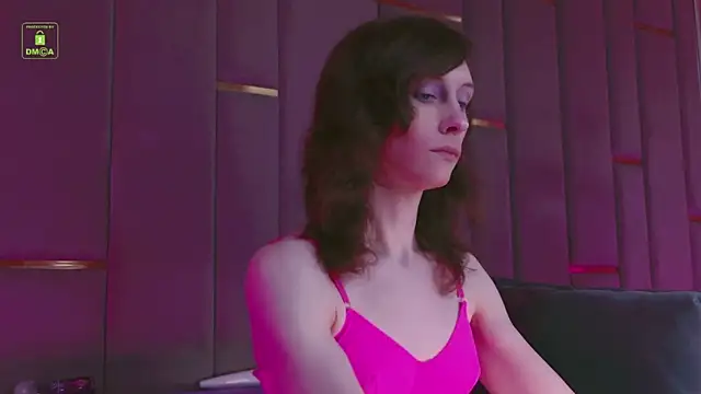 Snapshot of GraceMorgana chatting on May 12, 8:17 pm GraceMorgana online show from May 12, 8:17 pm