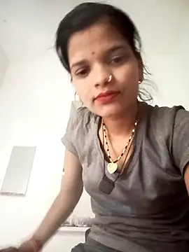 Student garl 1 online show from May 5, 8:44 am